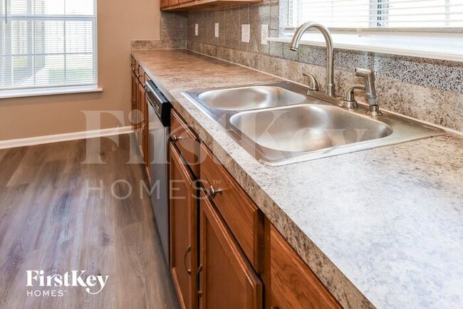 Building Photo - 11535 Bonnie Lakes Ct