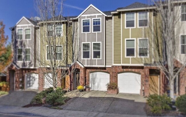 Building Photo - 9041 SW Rystadt Ln