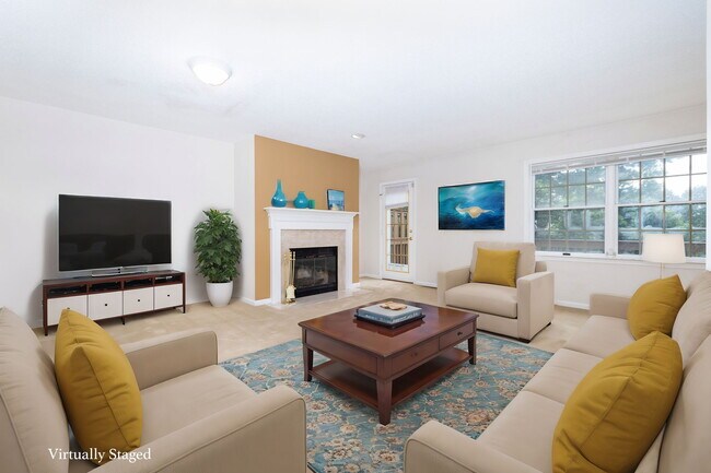 Building Photo - 803 Holly Hill Dr