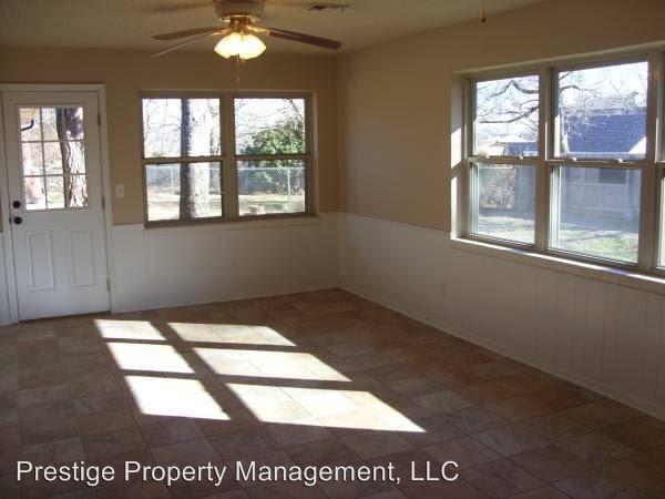 Building Photo - 3 br, 2 bath House - 636 E 26 St