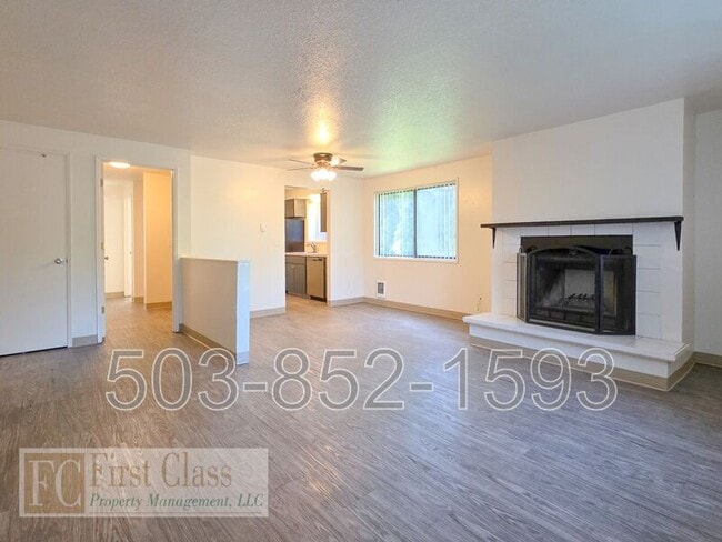 Building Photo - 2326 21st Pl