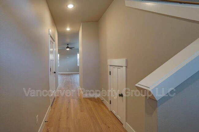 Foto del edificio - 2351 E Otter Lp