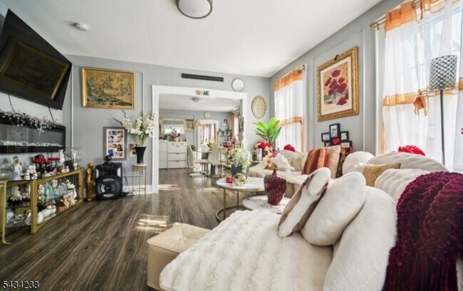 Foto del edificio - 413 Beardsley Ave