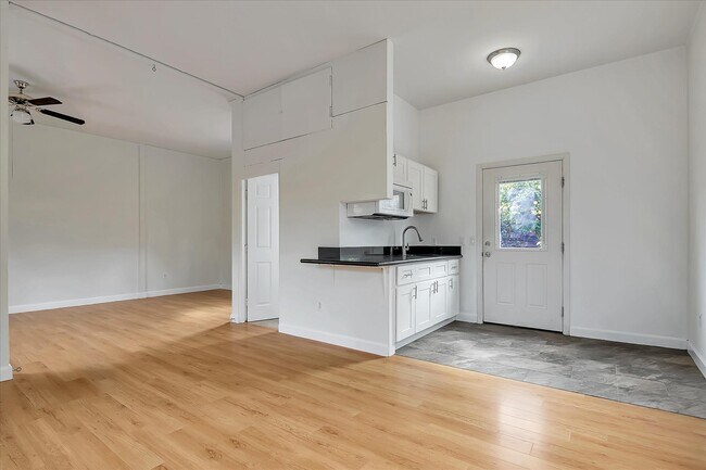 Building Photo - 17317 Sherman Way