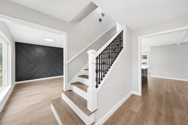 Building Photo - 15414 Ripplestream Dr