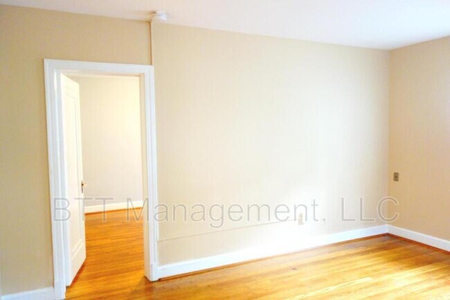 Foto del edificio - 8409 Greenwood Ave