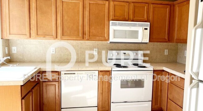 Building Photo - 2806 Raymond St