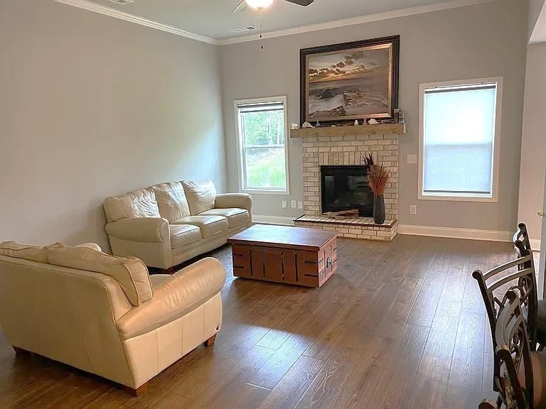 Foto del edificio - 6292 Gaines Ferry Rd