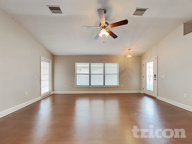 Foto del edificio - 10736 Standing Stone Dr