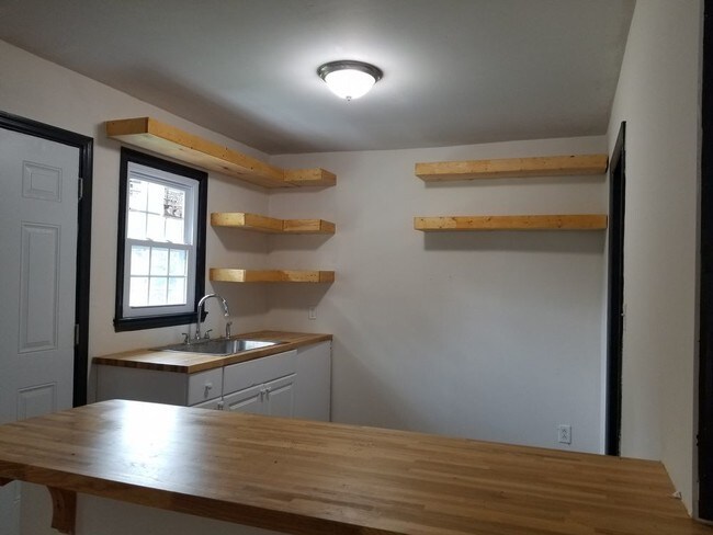 Foto del edificio - Newly Renovated Duplex