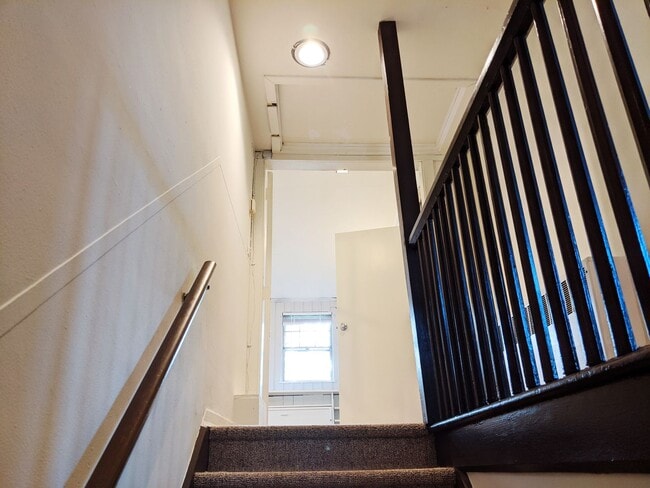 Building Photo - Clark Triplex