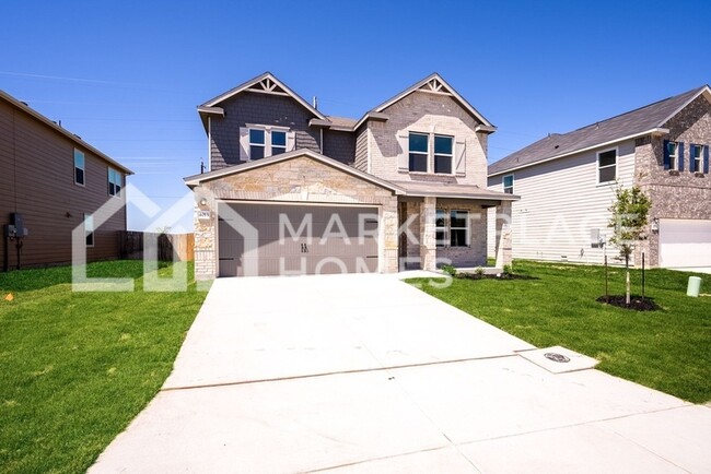 Building Photo - 4013 Woodside Dr