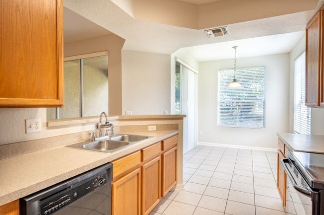 Building Photo - 2679 Metro Sevilla Dr