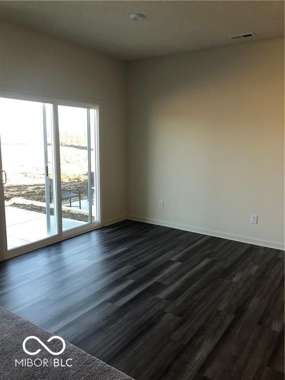 Foto del edificio - 14326 Ludwell Ct