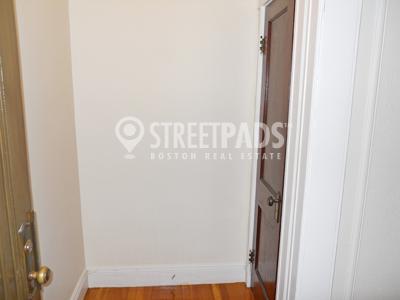 Building Photo - 1 bedroom in Malden MA 02148