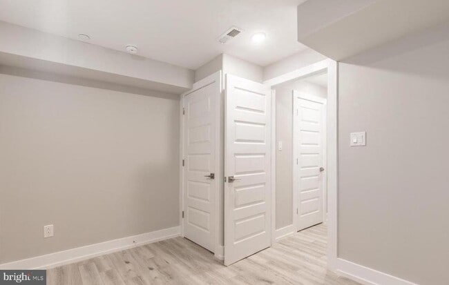 Foto del edificio - 2548 N Howard St