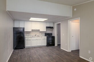 Building Photo - 3237 Yancey