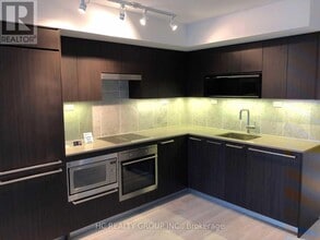 Building Photo - 70 Queens Wharf Rd