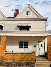 Building Photo - 2437 Cobden St