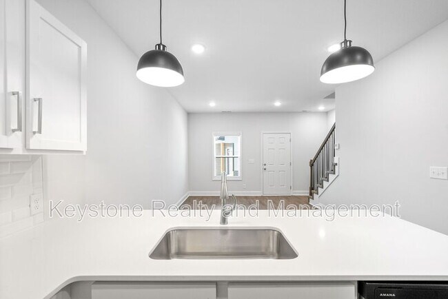 Foto del edificio - 760-D-102 Tracy Ln