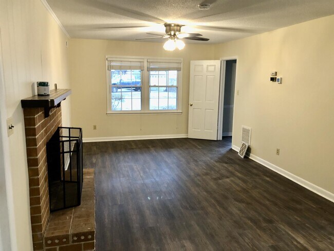 Building Photo - 613 Reef Ln