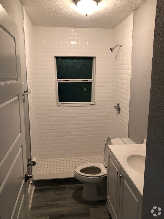 Tallulah/North Shore Houses for Rent with a Garage Jacksonville, FL 21 Homes