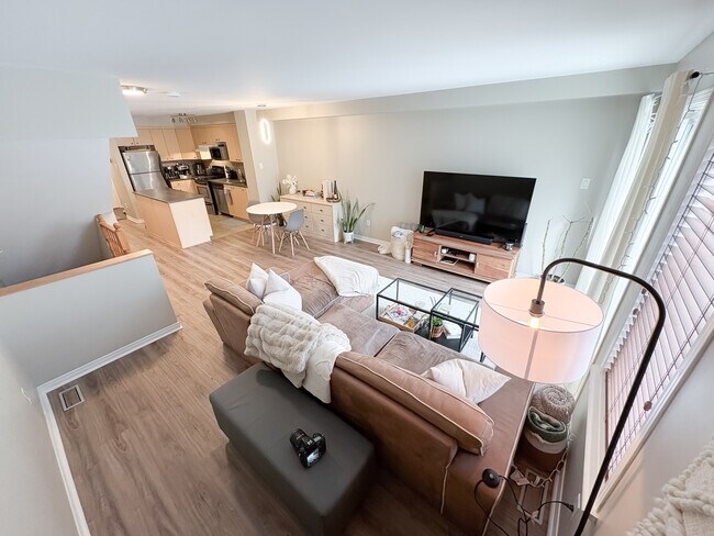 Salon avec accès à la terrasse - 710 Reardon Pvt