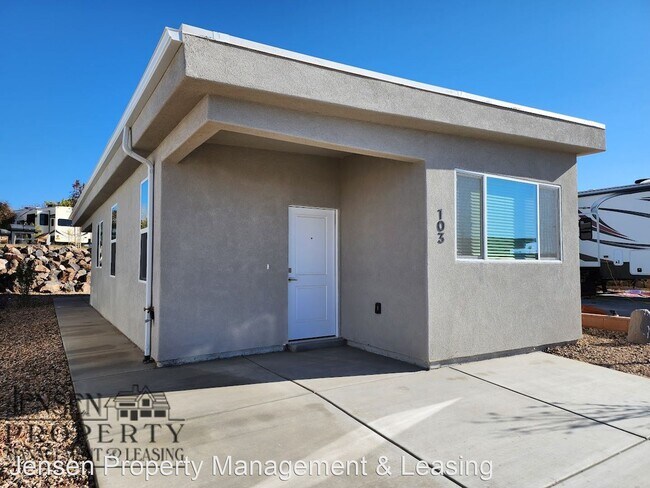 Building Photo - 2 br, 2 bath House - 103 Black Rock Road