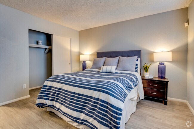 Dormitorio - 1BR, 1BA - 615SF - Summers Point Apartments