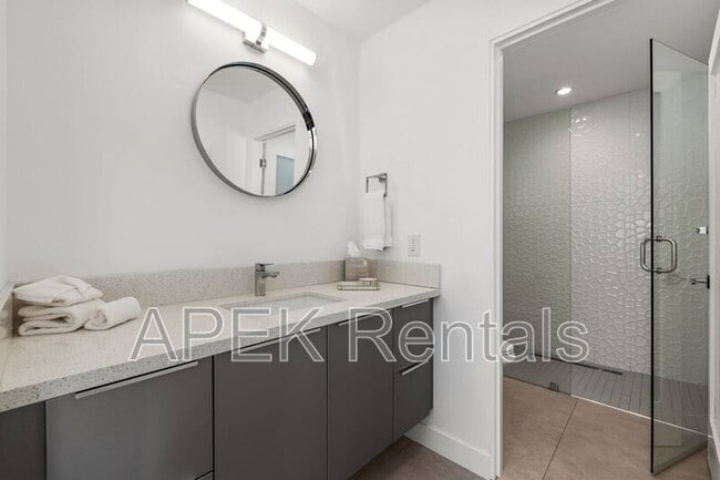 Foto del edificio - 945 N Buttonwillow Cir