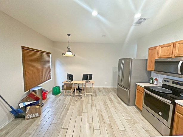 Foto del edificio - 7943 Cerezo