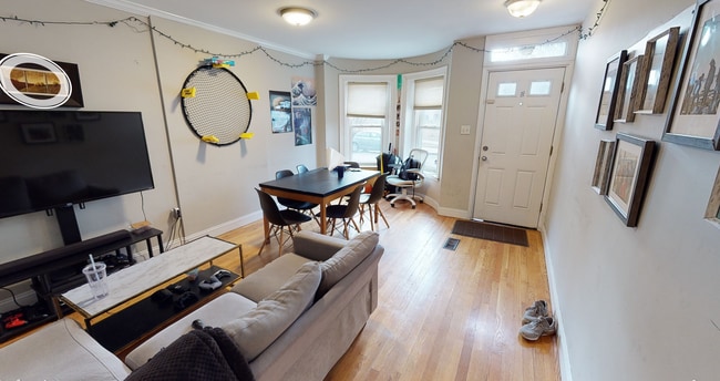 Building Photo - 83 Windsor St