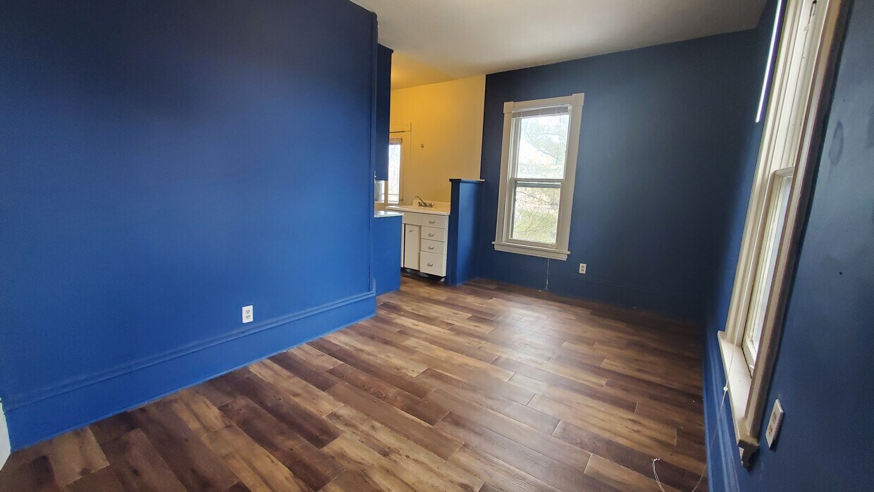 Primary Photo - 1215 SE 8th St