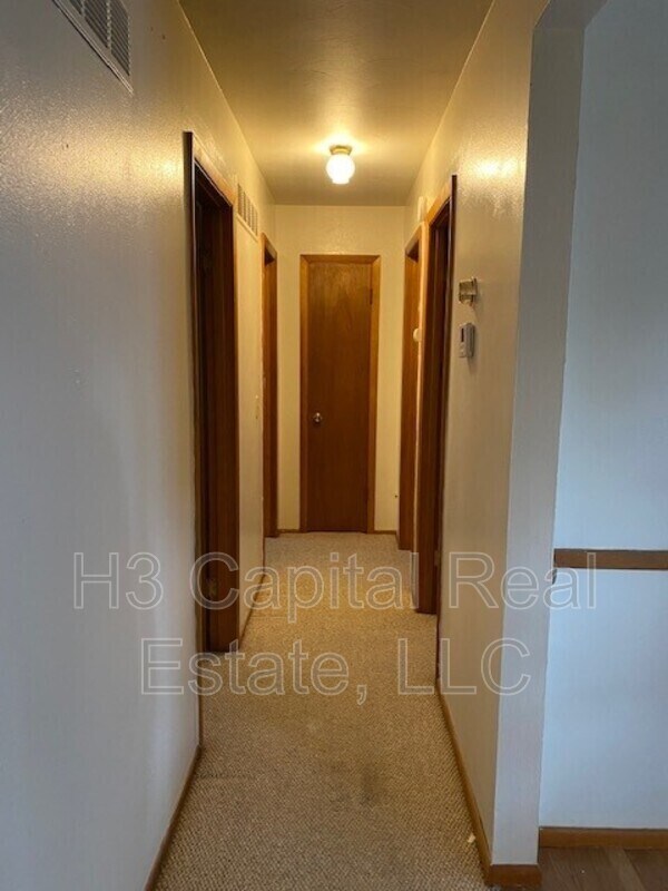 Photo - 2542 Buenger Blvd House