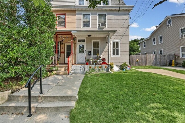 Photo - 122 South Davis Street - A Apartment