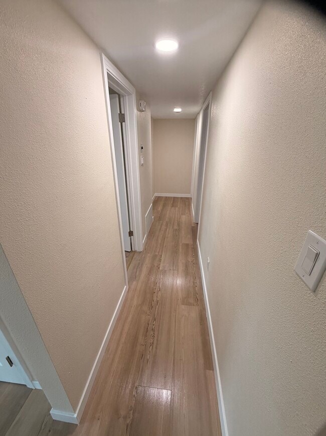 Foto del edificio - 2801 Texas St NE