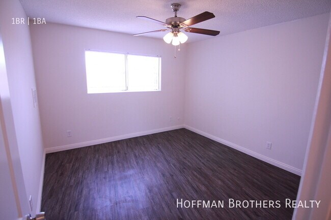 Foto del edificio - 153 N Hoover St
