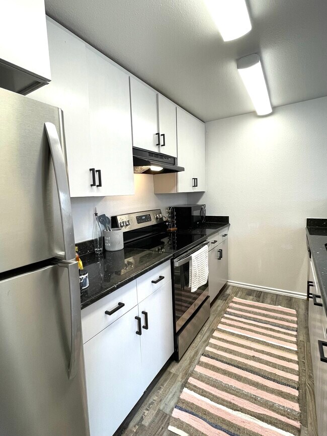 7453 Newcastle Golf Club Rd Unit B302, Newcastle, WA 98059 Condo for