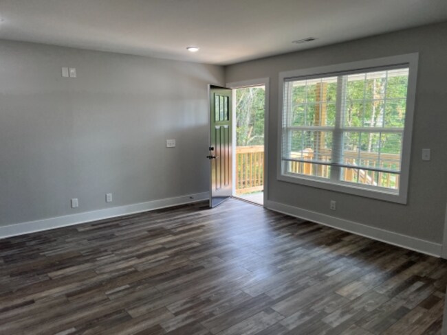 Foto del edificio - 3934 Lodge Rd