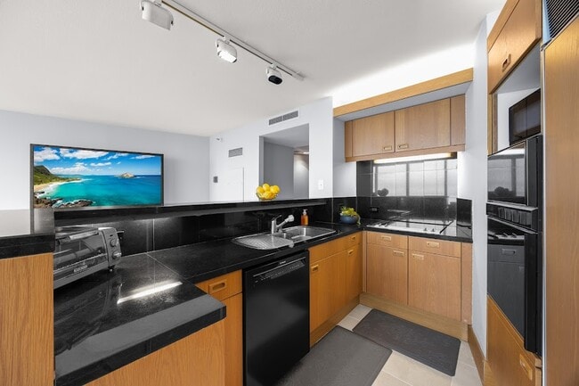 Building Photo - 1330 Ala Moana Blvd