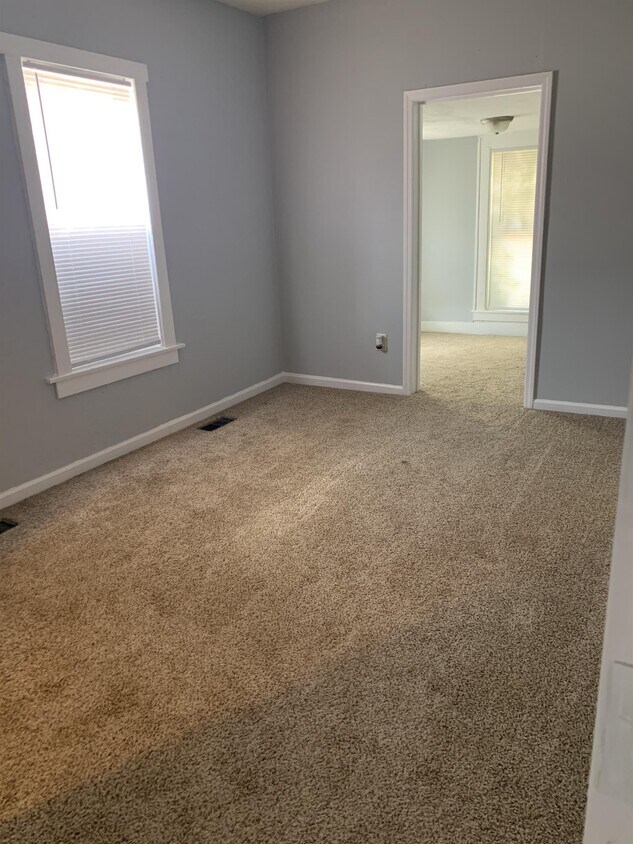 Foto principal - 108 E Jefferson St
