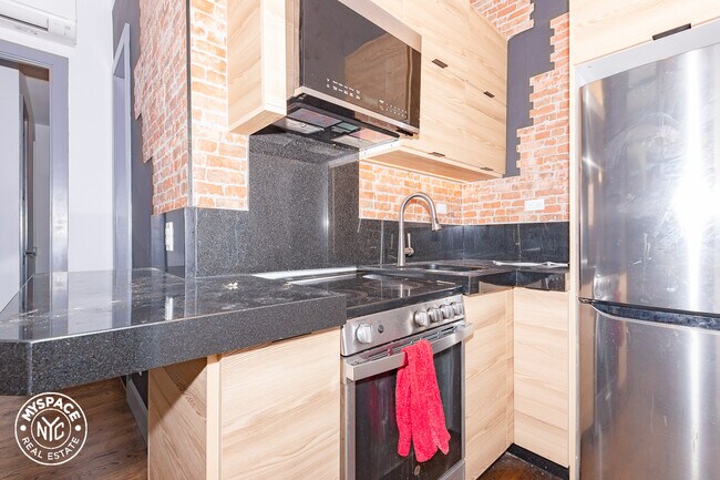 Foto del edificio - 168 Stuyvesant Ave