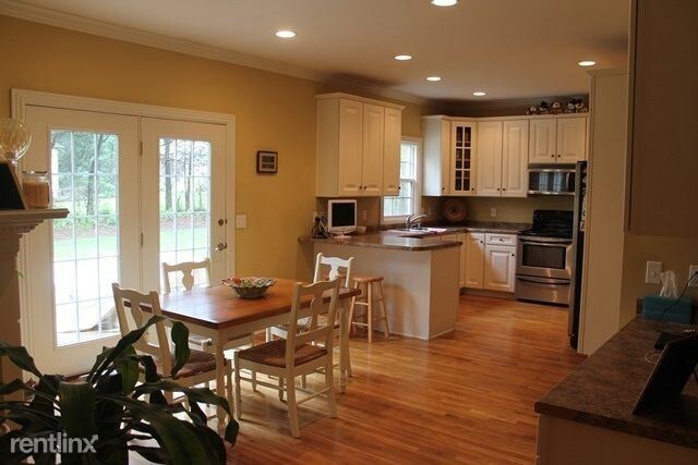 Foto del edificio - 4 br, 2.5 bath House - 1104 Shetland Drive