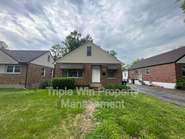 Building Photo - 6918 Etzel Ave