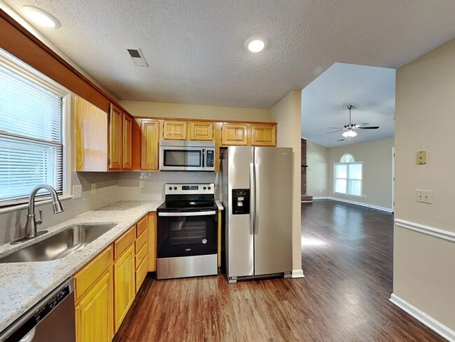 Building Photo - 7939 Mariner St