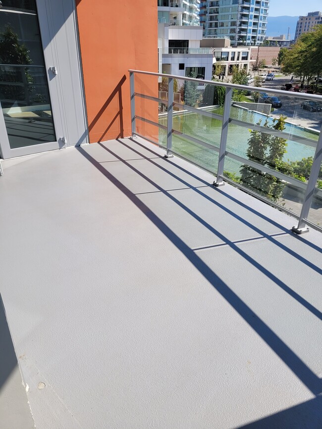 Large Balcony - 1151 Sunset Dr