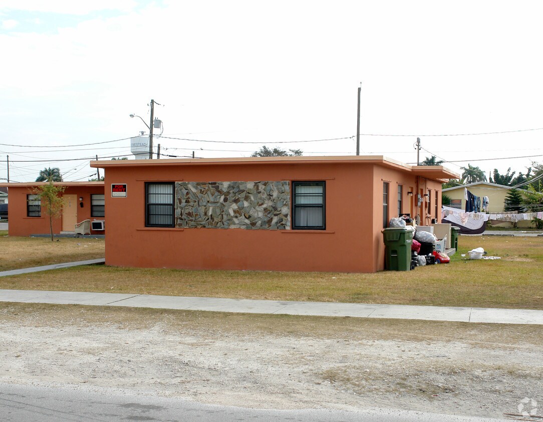 Building Photo - 703-719 NW 9th Ave