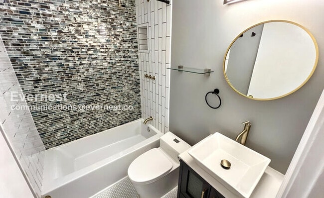 Foto del edificio - 1110 Fernway Cir