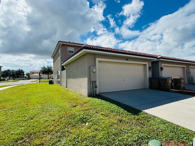 Building Photo - 2923 Via Tuscany Way