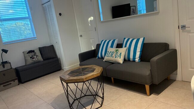 Building Photo - 239 NW 32nd St